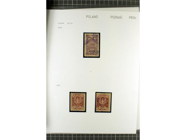 FISKALMARKEN: 80 Albumblatter mit viele hundert Lokalmarken und Dokumente, meist aus 1918-45, dabei viel Material aus Lwow, S
