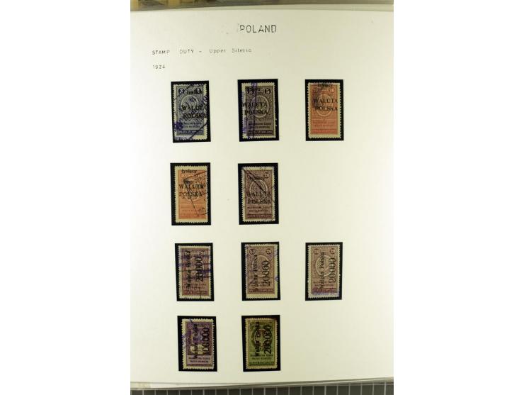 FISKALMARKEN: 80 Albumblatter mit viele hundert Lokalmarken und Dokumente, meist aus 1918-45, dabei viel Material aus Lwow, S