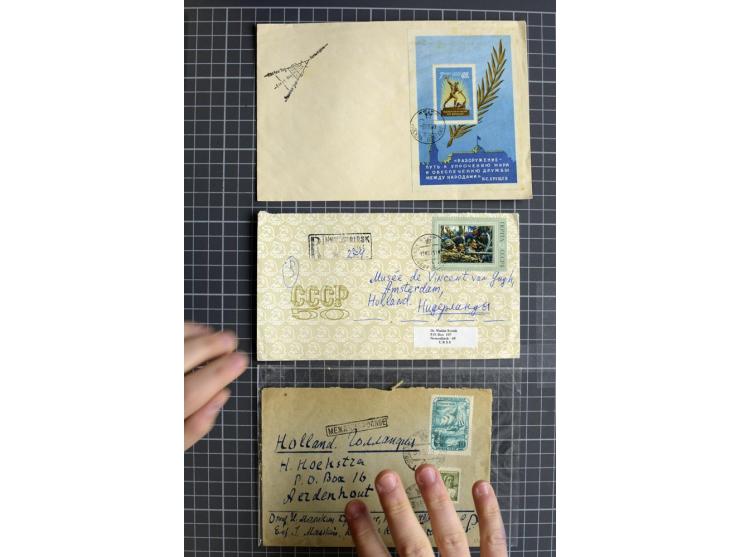 1744/1980 (ca.), umfangreicher Posten mit hunderten meist alten Briefen, Karten und Ganzsachen, dabei Reco, Zensur, Luftpost,