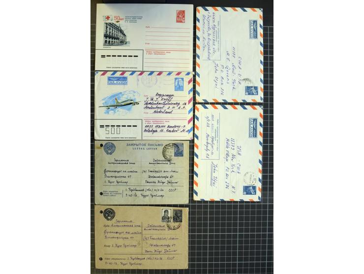 1744/1980 (ca.), umfangreicher Posten mit hunderten meist alten Briefen, Karten und Ganzsachen, dabei Reco, Zensur, Luftpost,