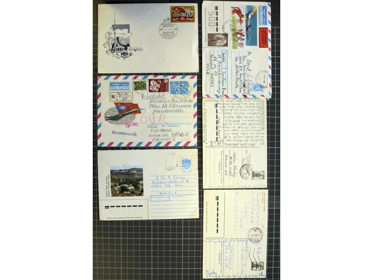 1744/1980 (ca.), umfangreicher Posten mit hunderten meist alten Briefen, Karten und Ganzsachen, dabei Reco, Zensur, Luftpost,