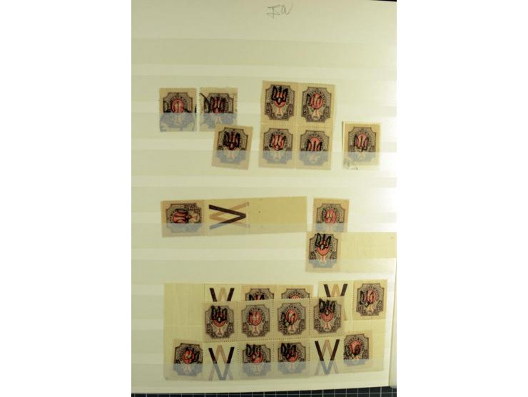 1918, Podilien, umfangreicher Bestand von echten Aufdrucken (dabei einige Nachdrucke u.a. Type 1a), vieles signiert, alles in