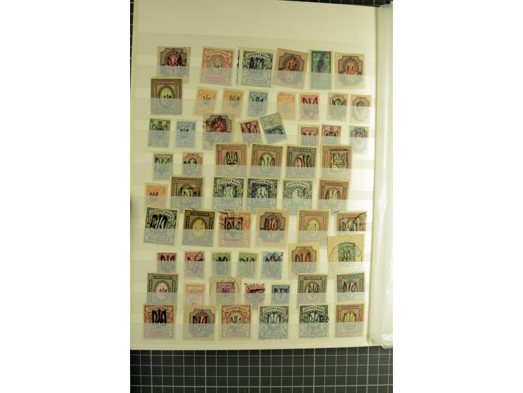 Mixed lot comprising stockbook with imperforates of the 1920 Vienna issue, including printed on maps, mostly unmounted mint a