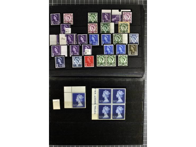 1952/89, überwiegend postfrischer und teils gestempelter Sammlungsbestand, insbesondere die Dauerserien stark spezialisiert m