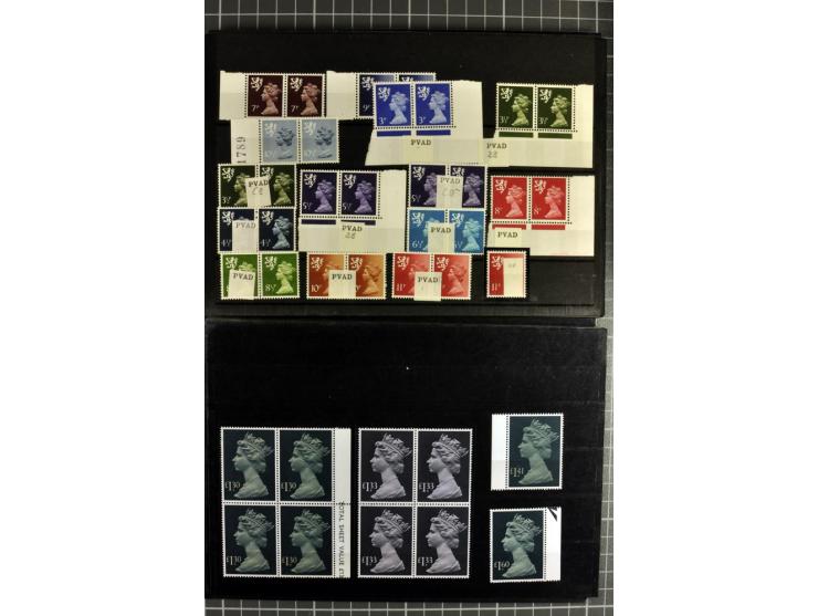 1952/89, überwiegend postfrischer und teils gestempelter Sammlungsbestand, insbesondere die Dauerserien stark spezialisiert m