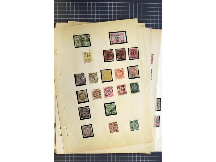 1878/1925, ungebrauchte und gestempelte Sammlung mit u.a. Mi.-Nr. 1 (3), 2 (3), 3 (4), 25 etc., dazu etwas Gebiete, Tibet und
