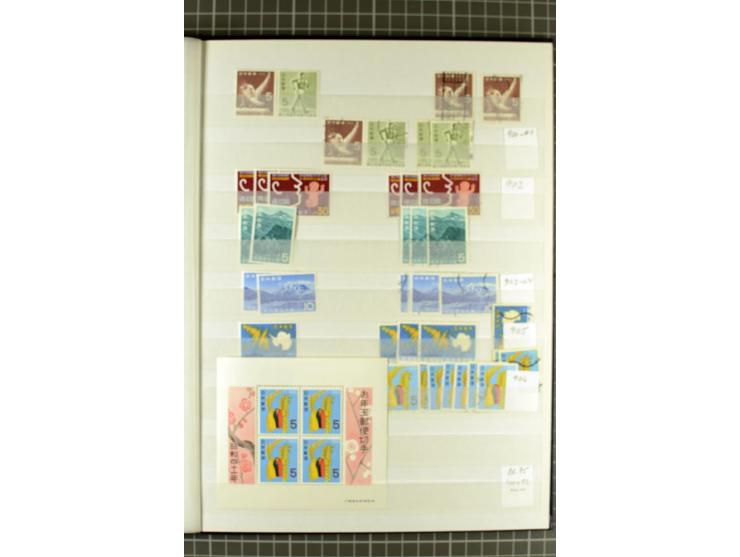 1875/1980, postfrische und gestempelte Partie in 9 Alben, meist moderne Ausgaben