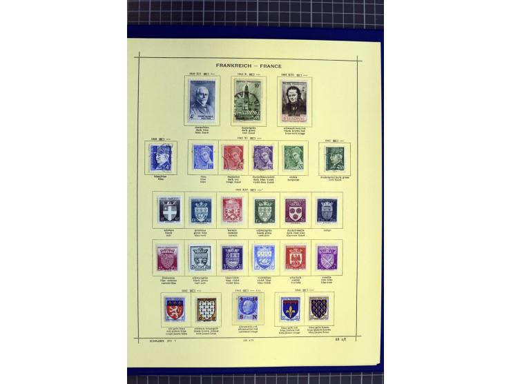 1841-1944, ungebrauchte und gestempelte Sammlung mit vielen guten Werten und Sätzen in 3 Alben