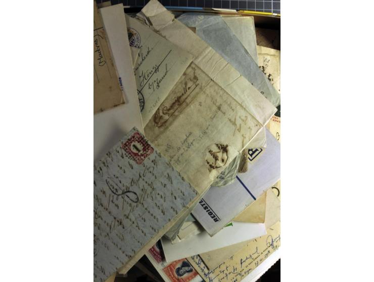 1772/1972 (ca.), interessanter Posten Briefe, Karten und Ganzsachen, dabei Reco, Luftpost etc.