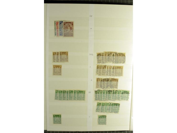  1923/45, postfrischer, ungebrauchter und gestempelter umfangreicher Bestand mit einer Vielzahl guter Werte und Sätze, dazu e