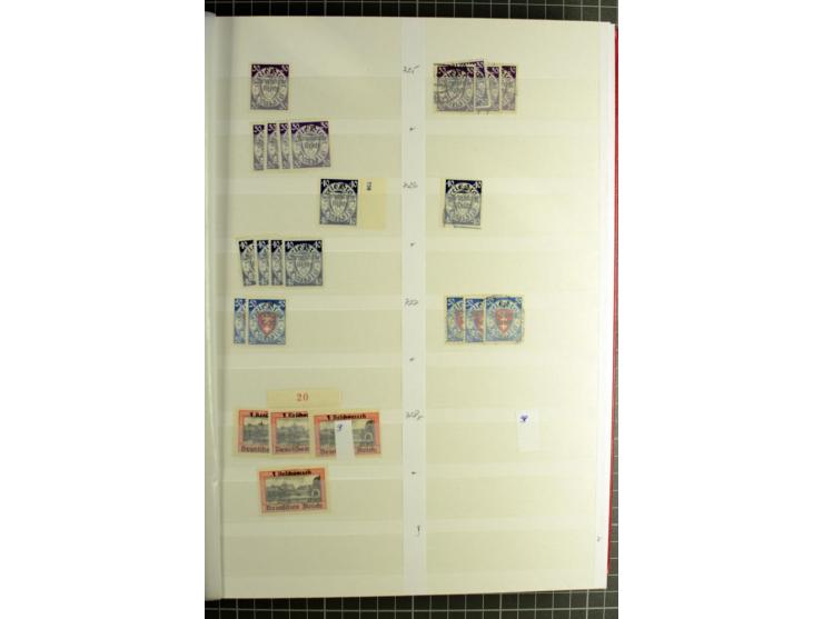  1923/45, postfrischer, ungebrauchter und gestempelter umfangreicher Bestand mit einer Vielzahl guter Werte und Sätze, dazu e