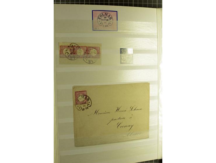 HUFEISENSTEMPEL: 1865/76, Berlin bis Zabern, sehr schöne und umfangreiche Sammlung auf losen Marken und vielen Briefen, dabei