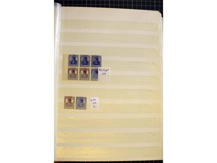 1910/41, postfrische und ungebrauchte Sammlung Zusammendrucke mit guten Kombinationen, einiges signiert mit 2 Fotobefunden, A