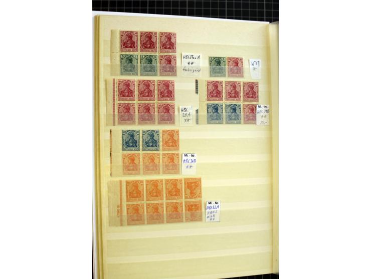 1910/41, postfrische und ungebrauchte Sammlung Zusammendrucke mit guten Kombinationen, einiges signiert mit 2 Fotobefunden, A
