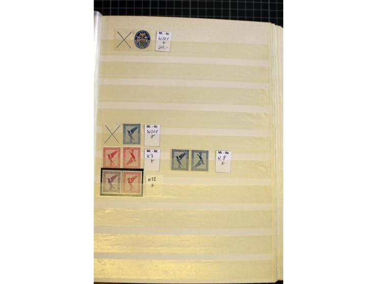 1910/41, postfrische und ungebrauchte Sammlung Zusammendrucke mit guten Kombinationen, einiges signiert mit 2 Fotobefunden, A