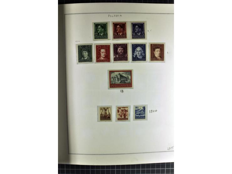 1940/50, ungebrauchte und postfrische Sammlung beginnend mit u.a. Generalgouvernement Mi.-Nr. I-III ungebraucht, ein kleiner 