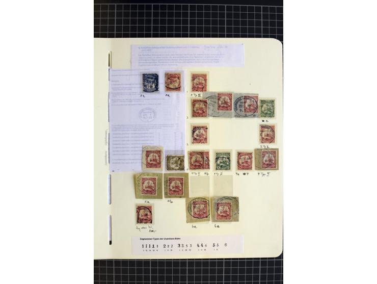 1893/1915, interessante Stempel-Sammlung von Amani bis Wugiri auf losen Marken und vielen Briefstücken, dabei einige bessere 