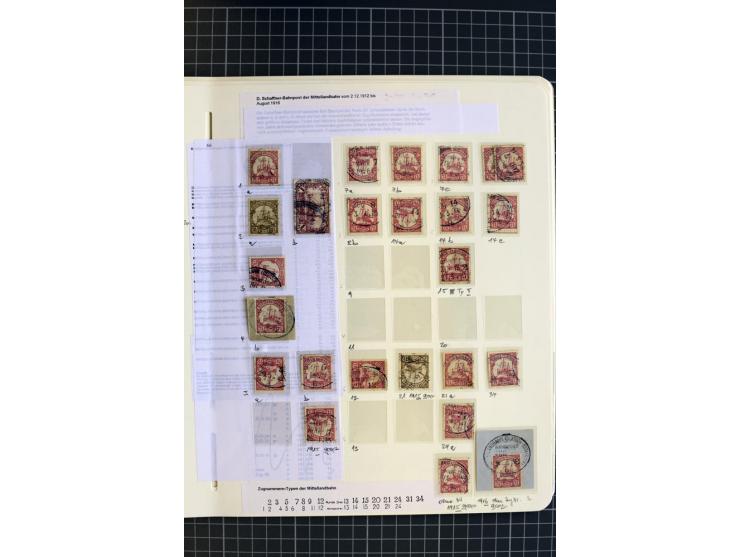 1893/1915, interessante Stempel-Sammlung von Amani bis Wugiri auf losen Marken und vielen Briefstücken, dabei einige bessere 