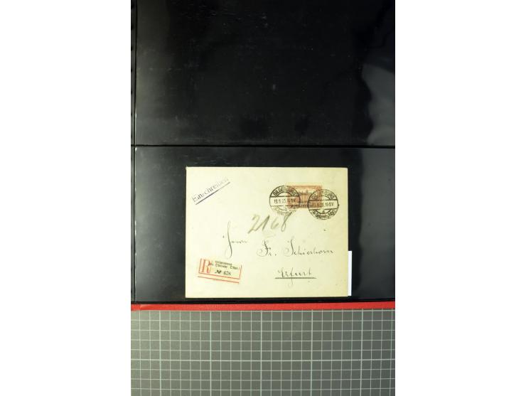 1920, Stempelsammlung auf losen Marken, Briefstücken und 28 Briefen, Karten und Ganzsachen, Postanweisungen und Paketkarte, d