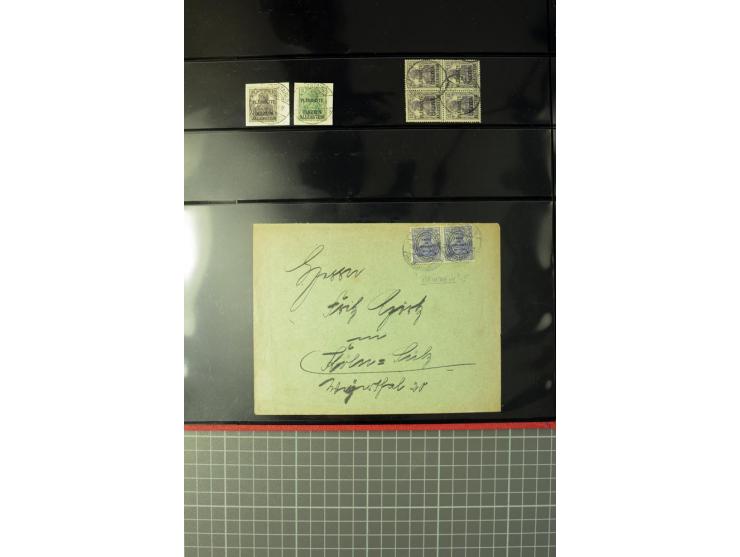 1920, Stempelsammlung auf losen Marken, Briefstücken und 28 Briefen, Karten und Ganzsachen, Postanweisungen und Paketkarte, d