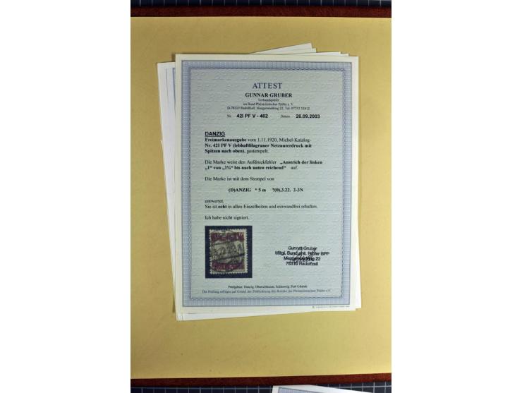 1920/39, schöne und sehr inhaltsreiche Sammlung mit etlichen guten Werten, dabei Mi.-Nr. 2a, 5I, 11c, 12c, 13b, 16I, 18K, 21I