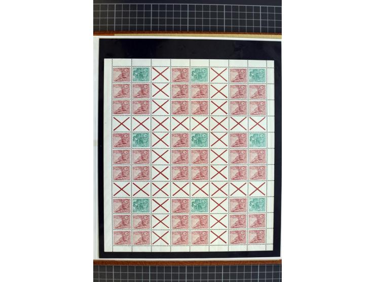 ZUSAMMENDRUCKE: 1955/1990, postfrische Sammlung der Freimarken-Zusammendrucke und aller Markenheftchenbogen ab Fünfjahrplan b
