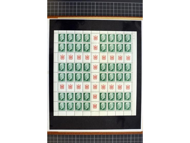 ZUSAMMENDRUCKE: 1955/1990, postfrische Sammlung der Freimarken-Zusammendrucke und aller Markenheftchenbogen ab Fünfjahrplan b
