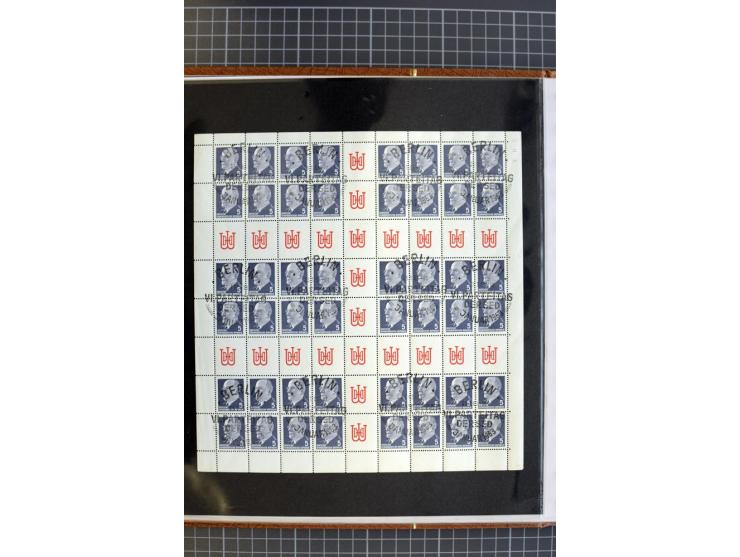 ZUSAMMENDRUCKE: 1955/1990, postfrische Sammlung der Freimarken-Zusammendrucke und aller Markenheftchenbogen ab Fünfjahrplan b
