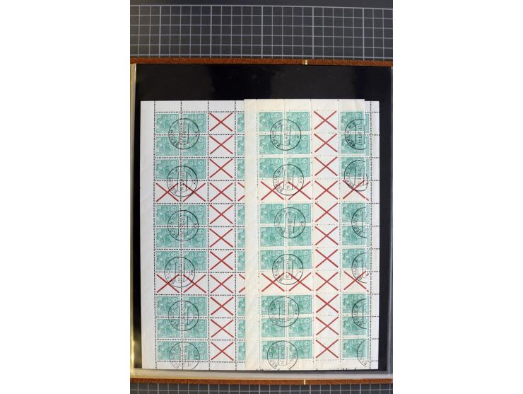 ZUSAMMENDRUCKE: 1955/1990, postfrische Sammlung der Freimarken-Zusammendrucke und aller Markenheftchenbogen ab Fünfjahrplan b