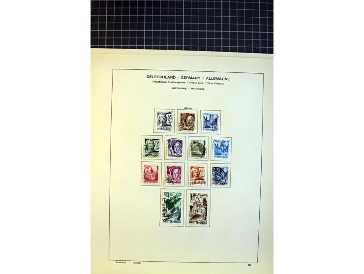 1946/1949, in den Hauptnummern überkomplette, gestempelte Sammlung auf Vordruckblättern, dabei sind alle Blockausgaben doppel