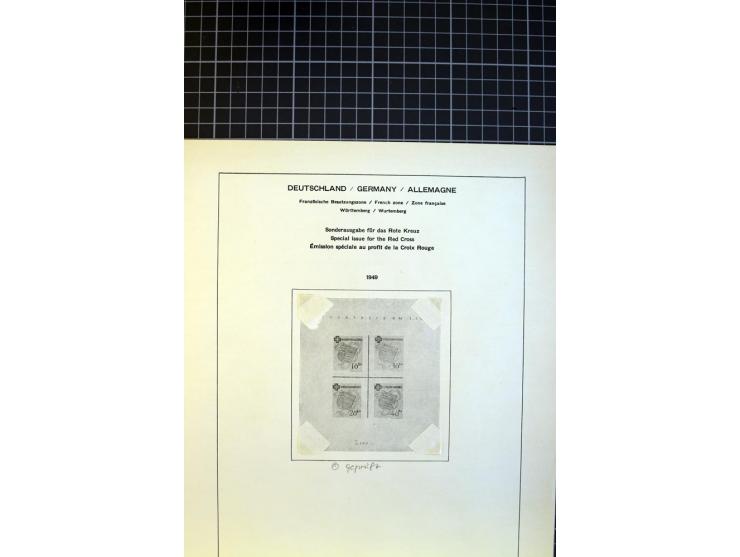 1946/1949, in den Hauptnummern überkomplette, gestempelte Sammlung auf Vordruckblättern, dabei sind alle Blockausgaben doppel
