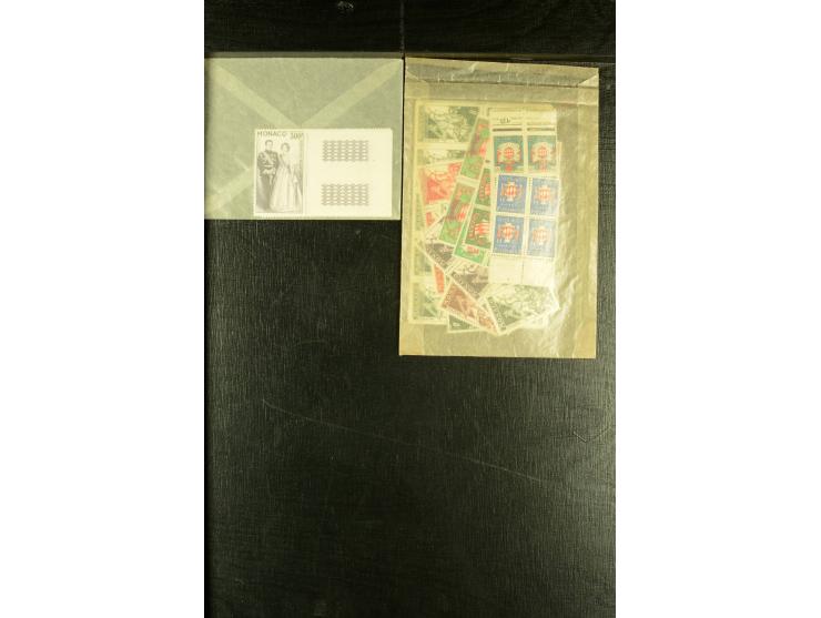 1925/37, interessante Partie dabei Block 1 ungebraucht, Block 2 gestempelt, Block 3 5x ohne Gummi, 10x ungebraucht und 4x ges