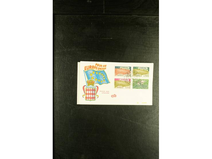 1925/37, interessante Partie dabei Block 1 ungebraucht, Block 2 gestempelt, Block 3 5x ohne Gummi, 10x ungebraucht und 4x ges