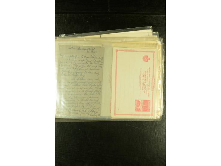1894/2002, etwa 100 ungebrauchte und gebrauchte Ganzsachen, dabei bessere und diverse frühe Stücke mit Zufrankaturen