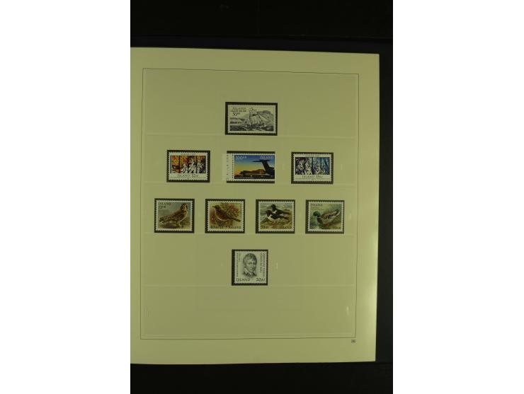 1876/1979, am Anfang meist gestempelte und ungebrauchte Sammlung inkl. Dienstmarken bis ca. 1947 mit einigen besseren und kpl