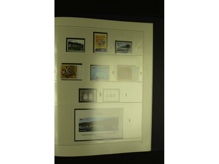 1876/1979, am Anfang meist gestempelte und ungebrauchte Sammlung inkl. Dienstmarken bis ca. 1947 mit einigen besseren und kpl