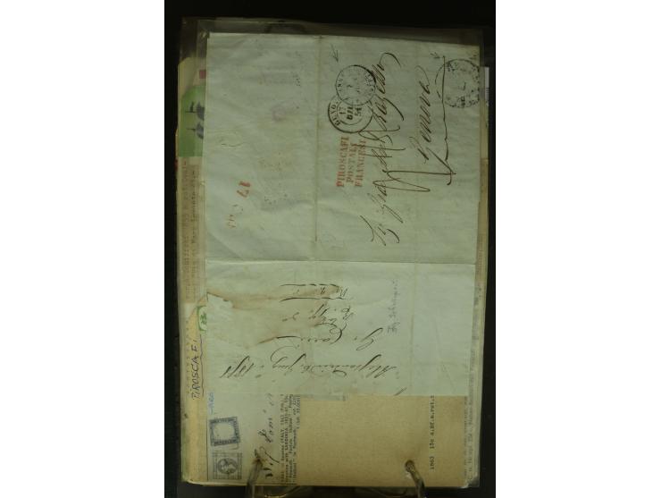 NEBENGEBIETE: 1870/1960 (ca.), Partie Briefe, Karten und Ganzsachen, dabei Auslandspostämter (u.a. R-Brief von Janina), Fiume