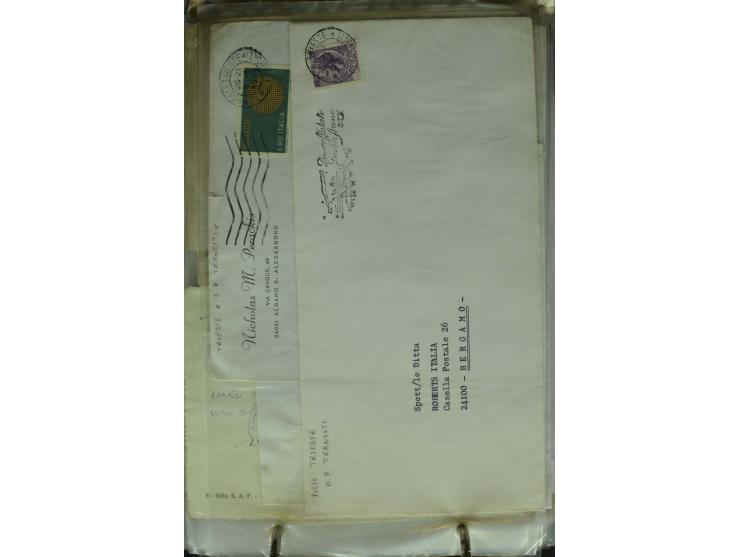 NEBENGEBIETE: 1870/1960 (ca.), Partie Briefe, Karten und Ganzsachen, dabei Auslandspostämter (u.a. R-Brief von Janina), Fiume