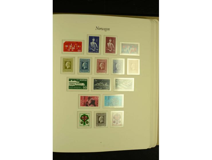 1855/1995, postfrische, ungebrauchte und gestempelte Sammlung mit u.a. Mi.-Nr. 1, 6-10, 38 etc.; in 2 Borek-Alben