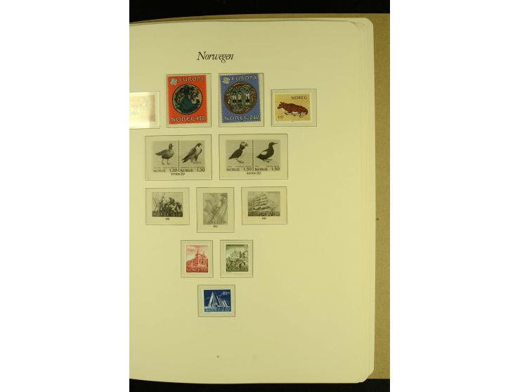 1855/1995, postfrische, ungebrauchte und gestempelte Sammlung mit u.a. Mi.-Nr. 1, 6-10, 38 etc.; in 2 Borek-Alben