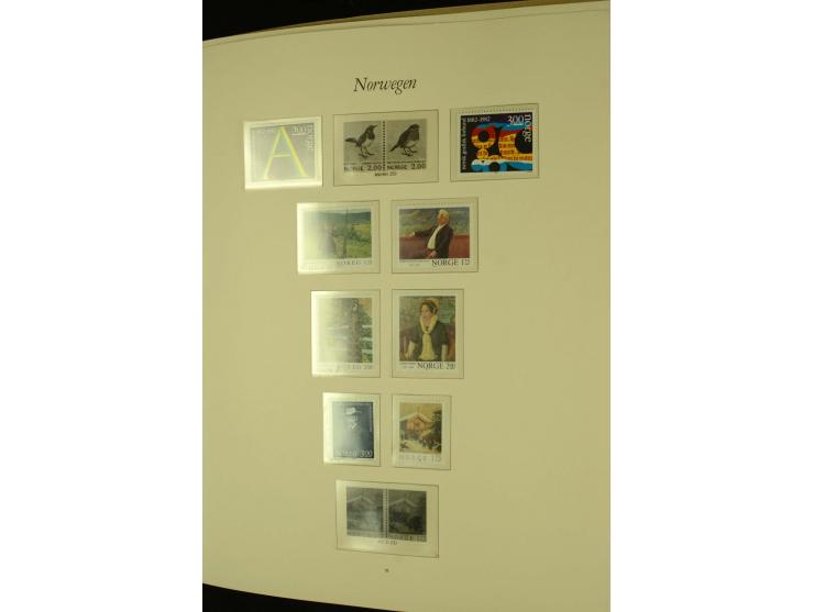 1855/1995, postfrische, ungebrauchte und gestempelte Sammlung mit u.a. Mi.-Nr. 1, 6-10, 38 etc.; in 2 Borek-Alben