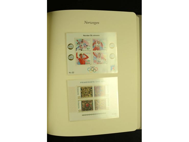 1855/1995, postfrische, ungebrauchte und gestempelte Sammlung mit u.a. Mi.-Nr. 1, 6-10, 38 etc.; in 2 Borek-Alben