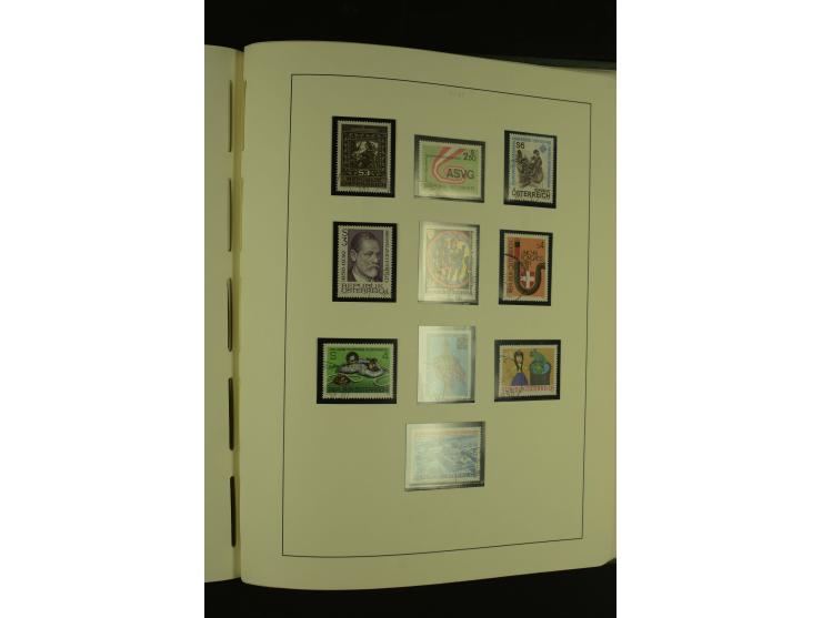 1945/85 (ca.), in den Hauptnummern augenscheinlich komplette Sammlung mit Mi.-Nr. Va-d, diese und Grazer Aufdrucke postfrisch