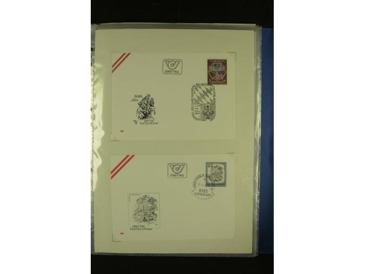 1945/85 (ca.), in den Hauptnummern augenscheinlich komplette Sammlung mit Mi.-Nr. Va-d, diese und Grazer Aufdrucke postfrisch