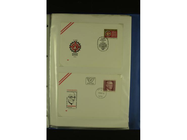 1945/85 (ca.), in den Hauptnummern augenscheinlich komplette Sammlung mit Mi.-Nr. Va-d, diese und Grazer Aufdrucke postfrisch