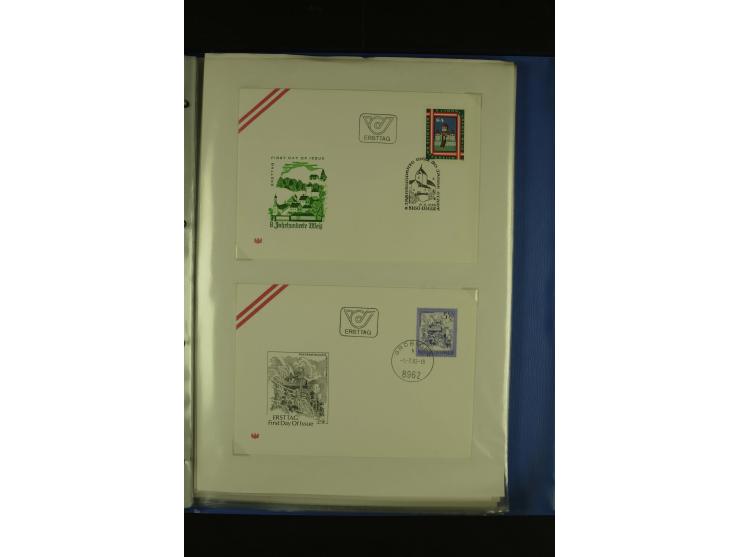 1945/85 (ca.), in den Hauptnummern augenscheinlich komplette Sammlung mit Mi.-Nr. Va-d, diese und Grazer Aufdrucke postfrisch