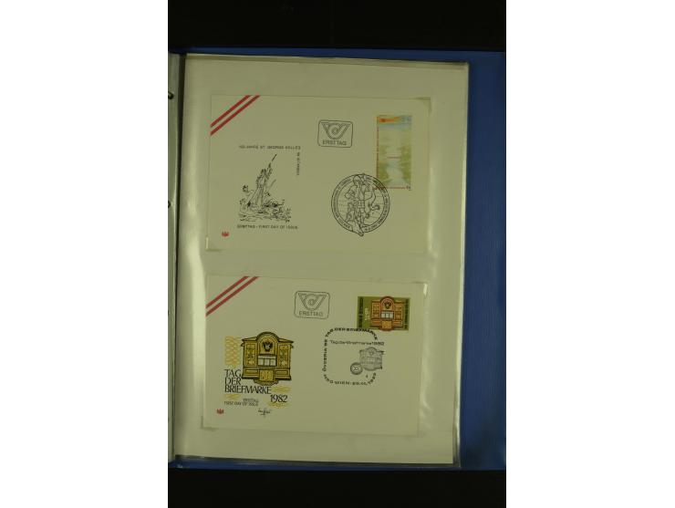 1945/85 (ca.), in den Hauptnummern augenscheinlich komplette Sammlung mit Mi.-Nr. Va-d, diese und Grazer Aufdrucke postfrisch
