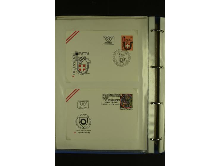 1945/85 (ca.), in den Hauptnummern augenscheinlich komplette Sammlung mit Mi.-Nr. Va-d, diese und Grazer Aufdrucke postfrisch