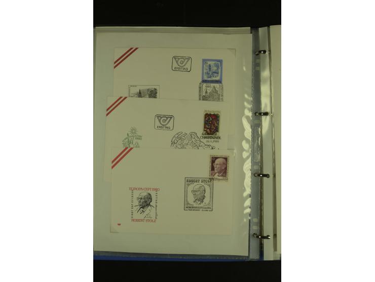 1945/85 (ca.), in den Hauptnummern augenscheinlich komplette Sammlung mit Mi.-Nr. Va-d, diese und Grazer Aufdrucke postfrisch