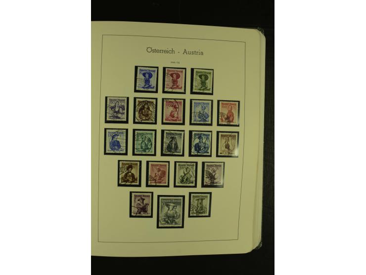 1945/85 (ca.), in den Hauptnummern augenscheinlich komplette Sammlung mit Mi.-Nr. Va-d, diese und Grazer Aufdrucke postfrisch
